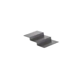 Kleine Badezimmerinspiration im klassischen Stil mit Waschtischunterschränke und einem olivgrünen Oberschrank, einem schönen quadratischen Spiegel, Fischgrätenboden und Tapete verleihen einen luxuriösen und raffinierten Ausdruck.