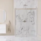 Inspiration für ein großes Badezimmer mit großer luxuriöser begehbarer Dusche mit Schiebetür, weißen Badezimmermöbeln, großen modernen Fliesen und langen Vorhängen für einen klassischen und romantischen Look