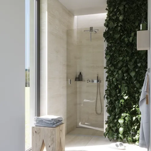 Badezimmer-Inspiration mit einer Duschnische mit Schwingtür aus Klarglas und Profilen aus Satin, köstliche Accessoires, die den Ausdruck im Badezimmer vervollständigen